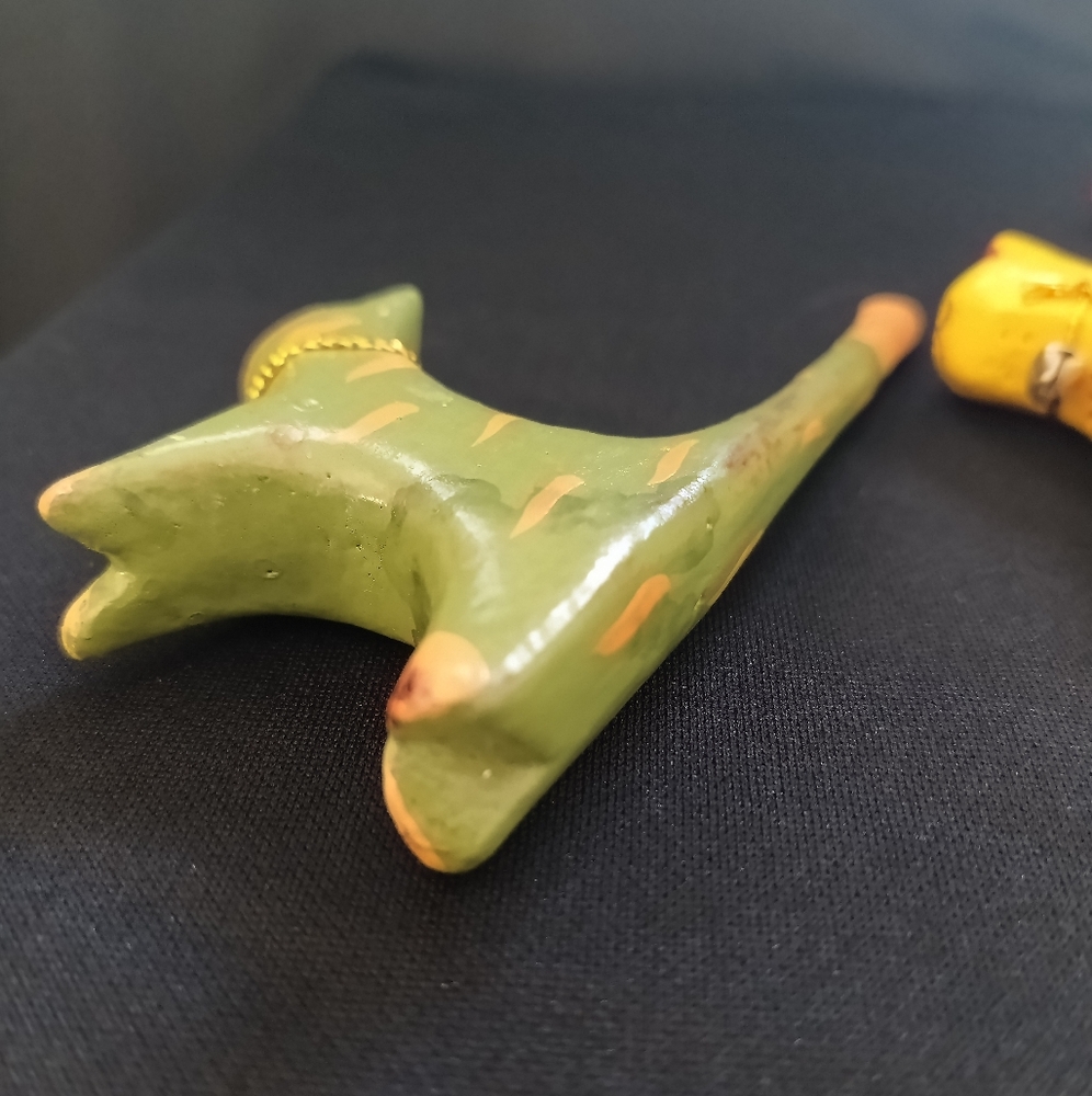 Two Handcrafted Wood Mini Cat Figurines - Green and Yellow - Picture 13 of 17